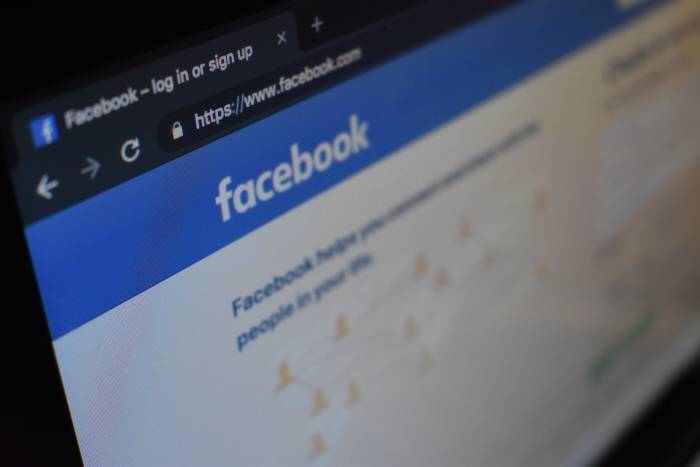 Cara Menghapus Akun Facebook Melalui Perangkat PC