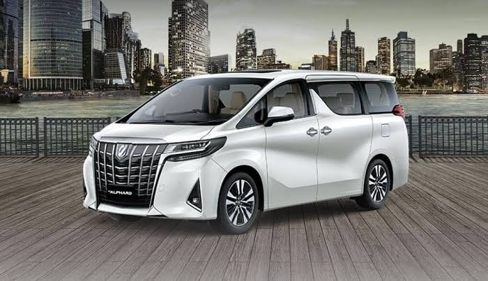 Mengenal Pajak Toyota Alphard dan Spesifikasinya