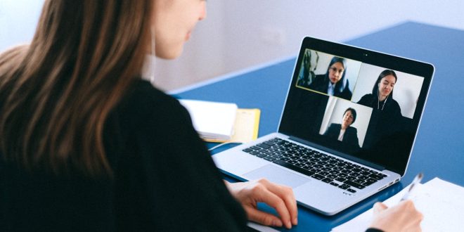 aplikasi video call random luar negeri