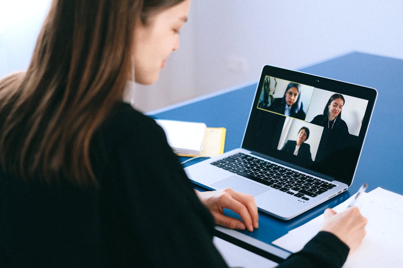 aplikasi video call random luar negeri