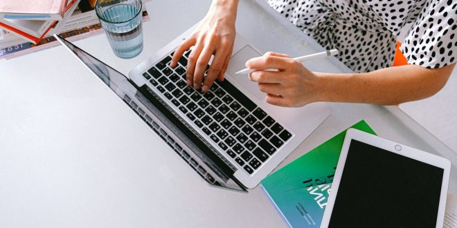 Rekomendasi Laptop Untuk Programer