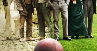 Sinopsis Buku The English Game A Journey of Discovery in the Home of Football